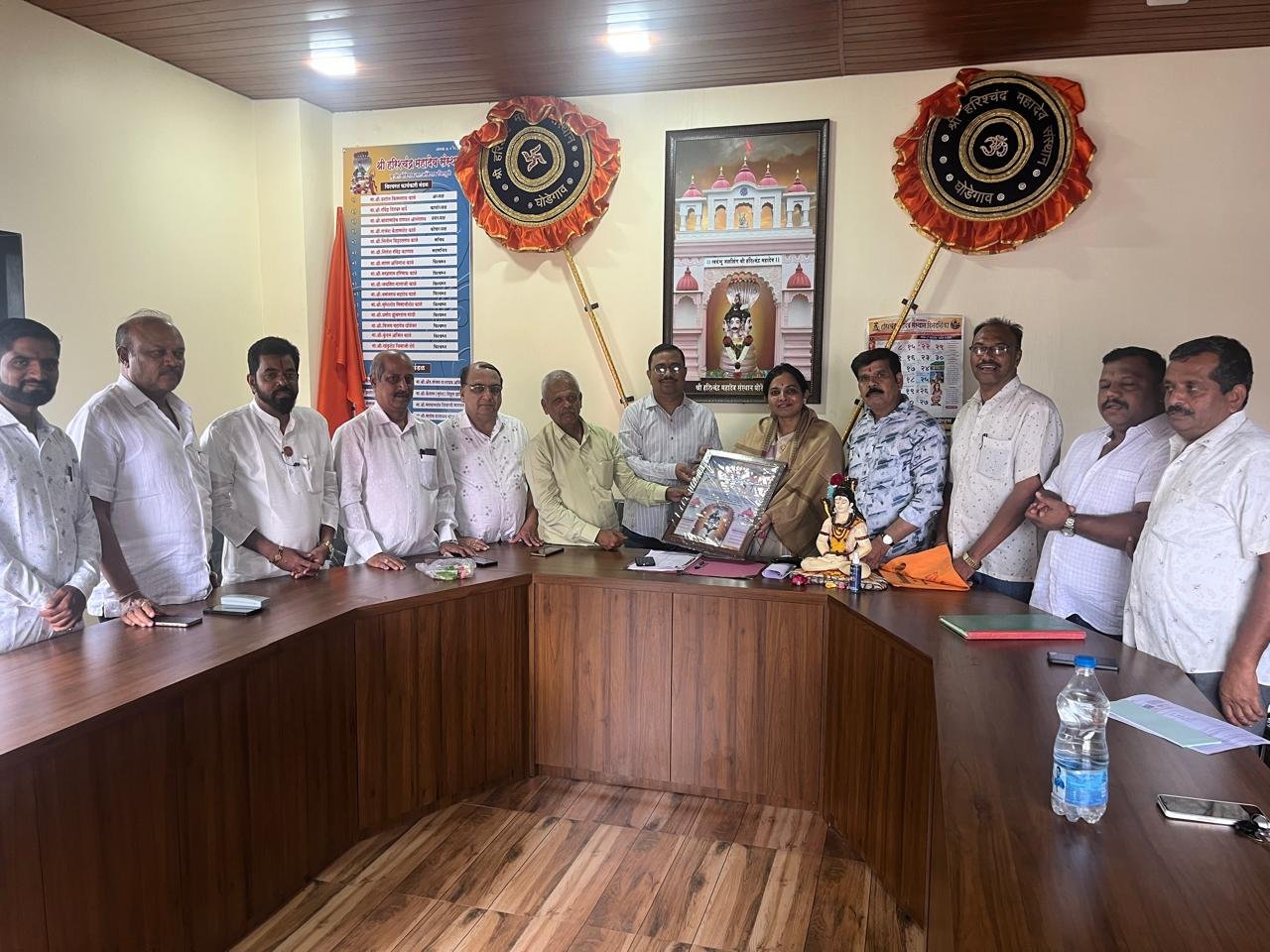 तीर्थक्षेत्र श्री हरिचंद्र महादेव संस्थानच्या विश्वस्त पदी सुरंजन काळे व क्रांती ताई गाढवे यांची निवड*