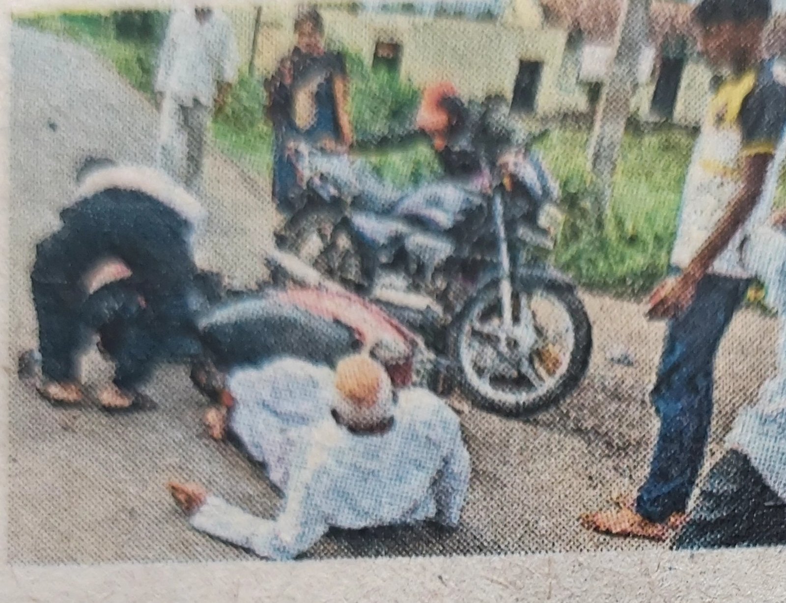 दुचाकीचा समोरा समोरअपघात ज्येष्ठ नागरिक जखमी