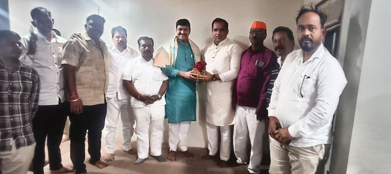 पक्ष संघटनेसाठी सदैव बांधील ! ₹