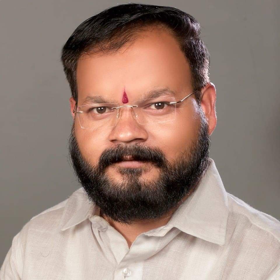 वंचित'चे निष्ठावान आता शिंदेंचे शिलेदार; प्रफुल्ल गुजर यांच्या प्रवेशाने पुण्याचे समीकरण बदलणार!*