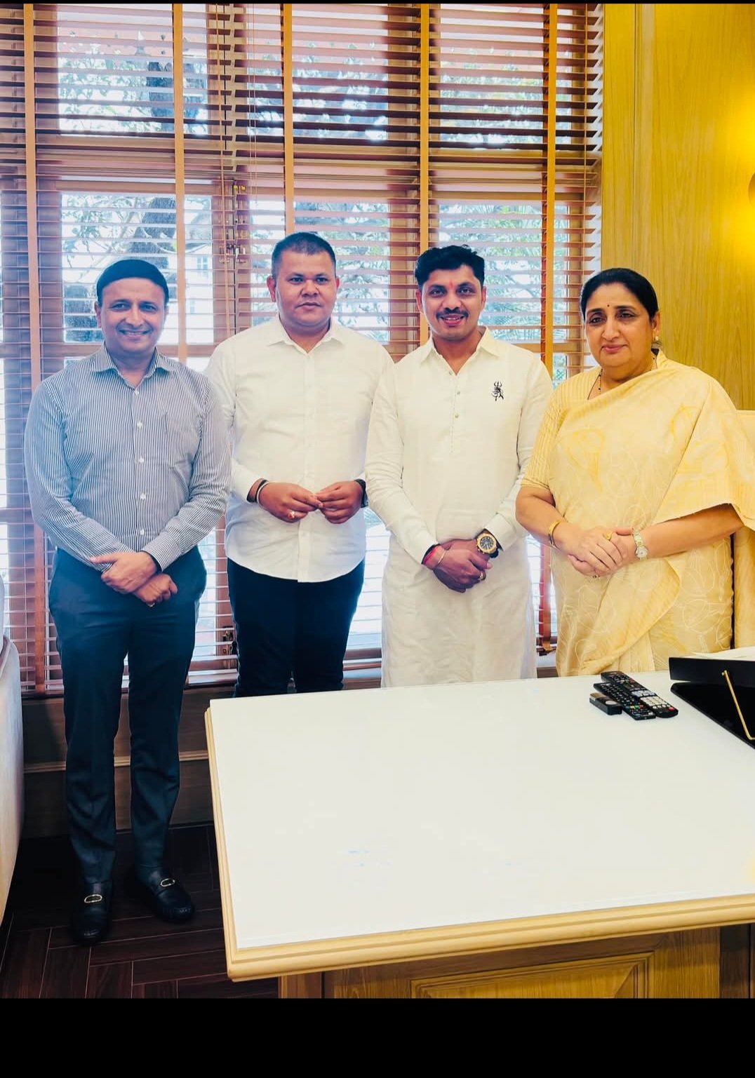 आज सह्याद्री अतिथीगृह येथे मा. उपमुख्यमंत्री तथा पालकमंत्री, पुणे मा. सुनेत्राताई अजितदादा पवार यांची सदिच्छा भेट घेण्याचा सन्मान लाभला.