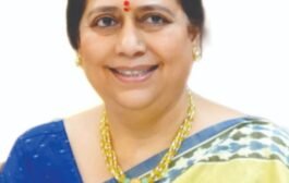 महाराष्ट्र राज्याचे माजी गृहमंत्री आदरणीय नामदार दिलीपरावजी वळसे पाटील साहेब यांच्या अर्धांगिनी, आम्हा सर्वांच्या लाडक्या 'ताई' आदरणीय सौ. किरणताई वळसे पाटील यांना वाढदिवसाच्या खूप खूप शुभेच्छा!